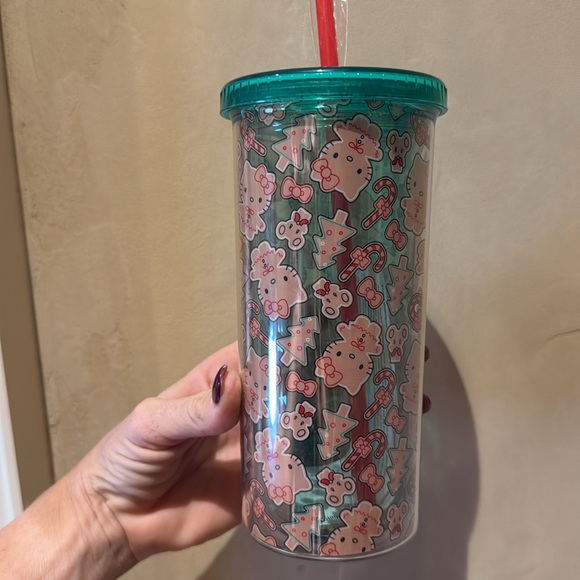 NEW 2024 Hello Kitty Christmas Tumbler - Picture 4 of 4